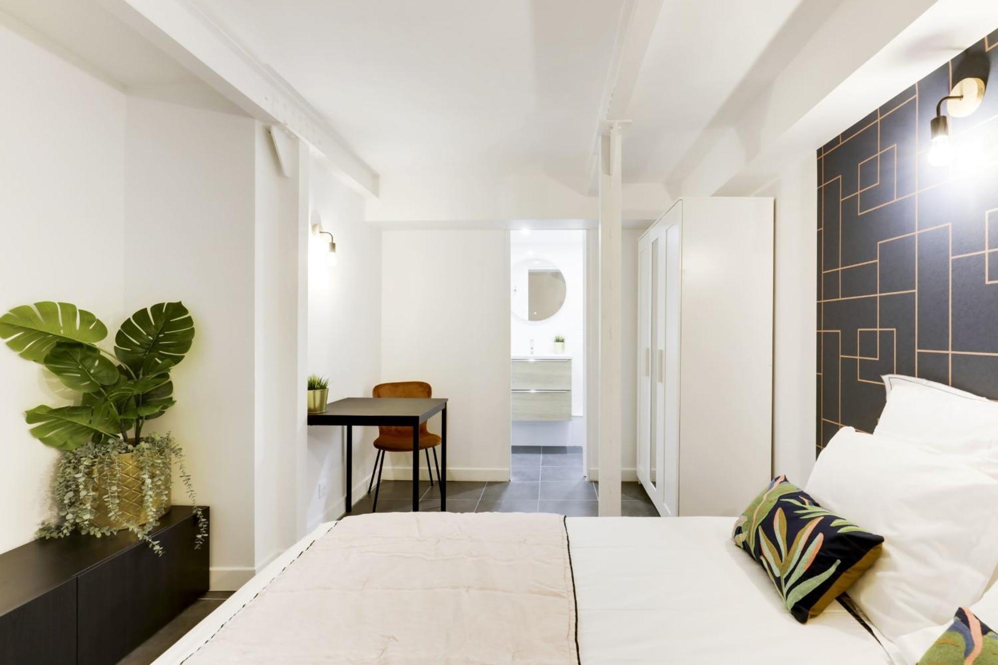 Nice Apartment Renovated And Bright Street Side Paris Bagian luar foto