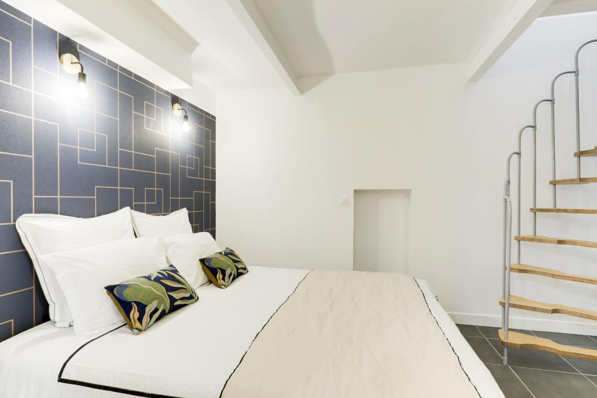 Nice Apartment Renovated And Bright Street Side Paris Bagian luar foto