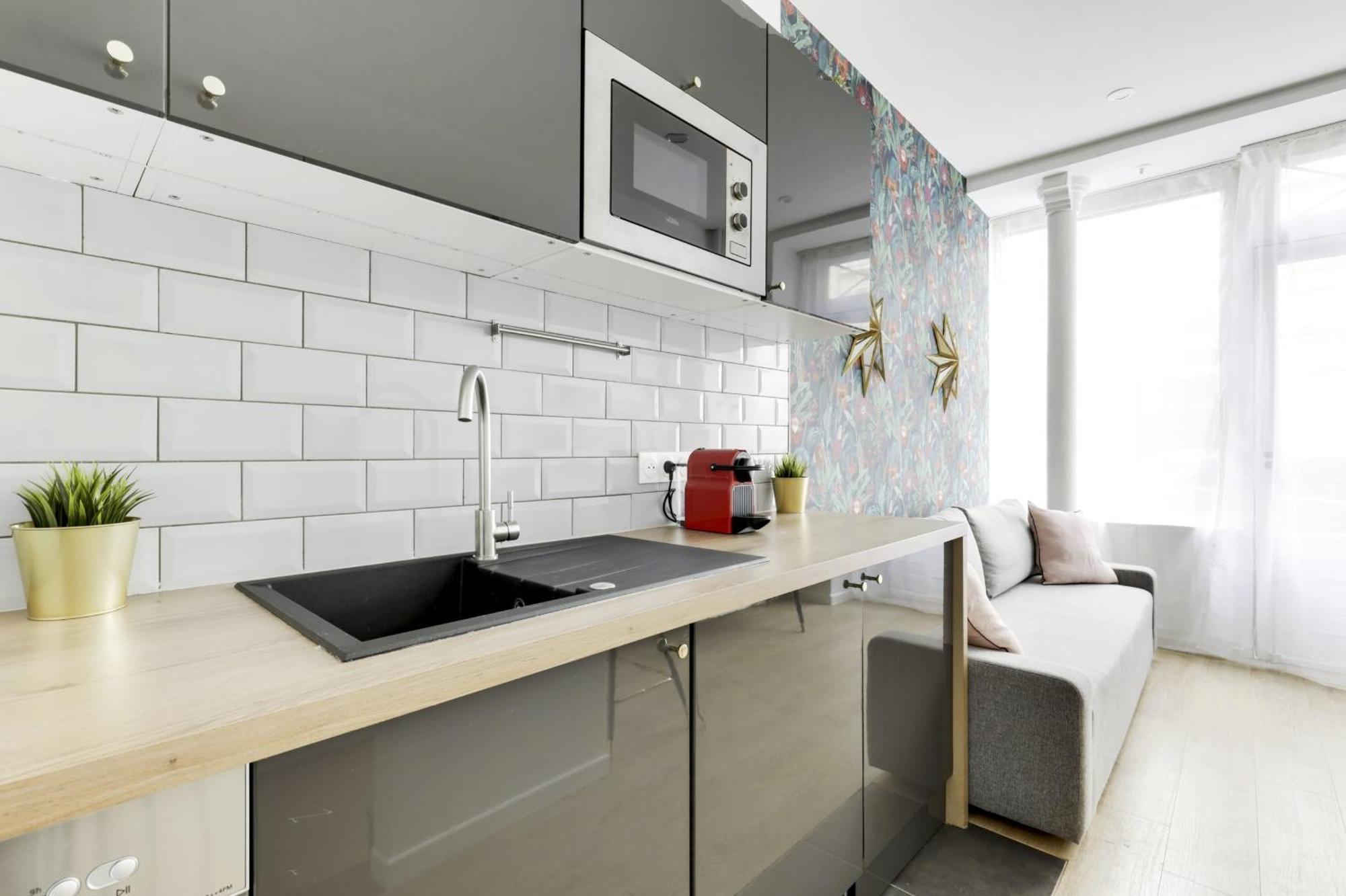 Nice Apartment Renovated And Bright Street Side Paris Bagian luar foto