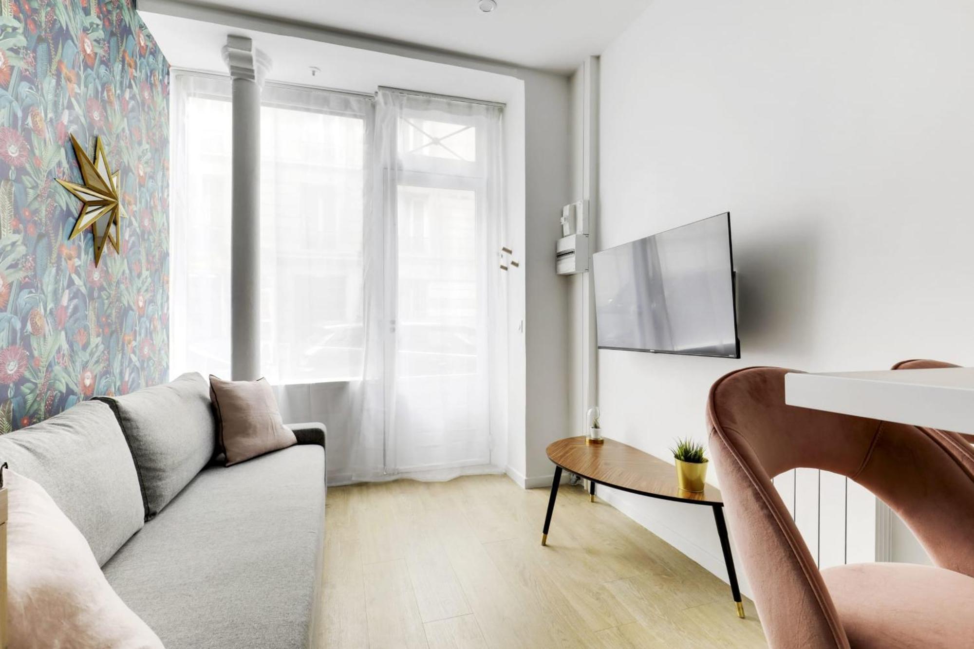 Nice Apartment Renovated And Bright Street Side Paris Bagian luar foto